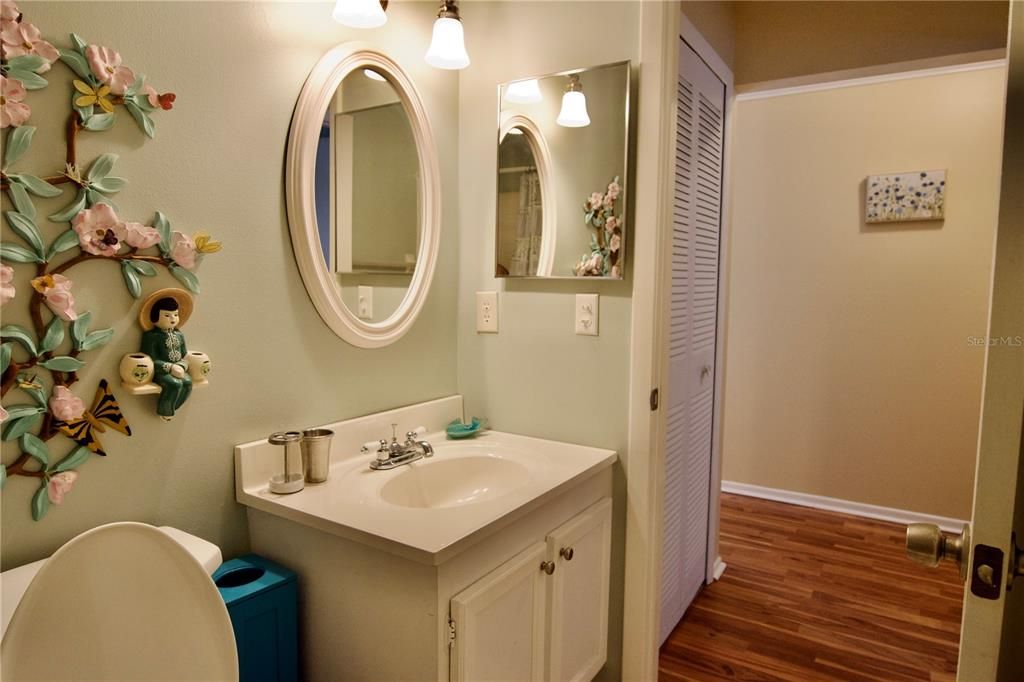 Под контрактом: $159,999 (2 спален, 2 ванн, 1118 Квадратных фут)