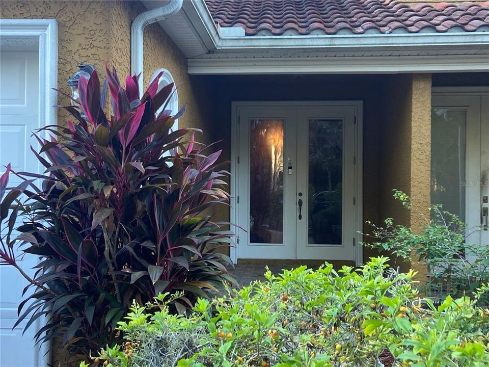 For Sale: $337,000 (3 beds, 2 baths, 1741 Square Feet)