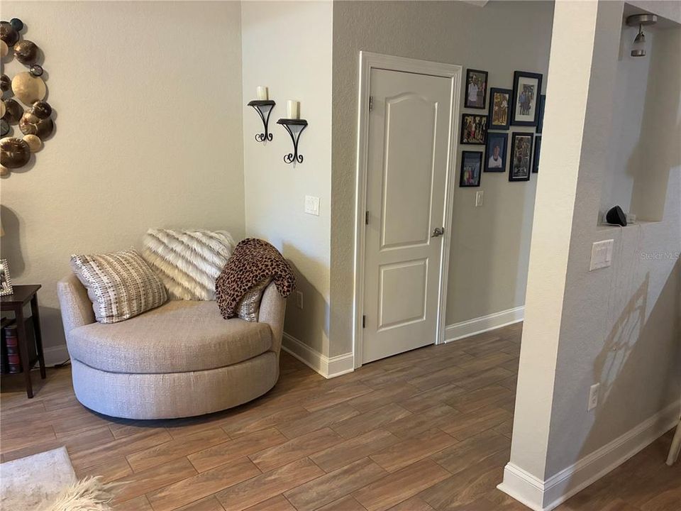 For Sale: $337,000 (3 beds, 2 baths, 1741 Square Feet)