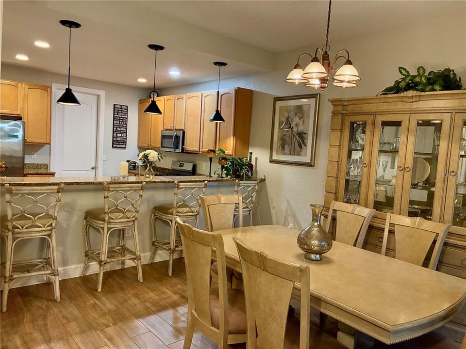 For Sale: $337,000 (3 beds, 2 baths, 1741 Square Feet)