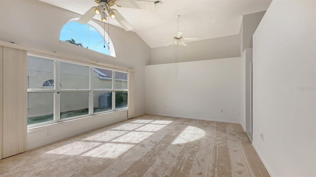 Active With Contract: $400,000 (4 beds, 2 baths, 2212 Square Feet)