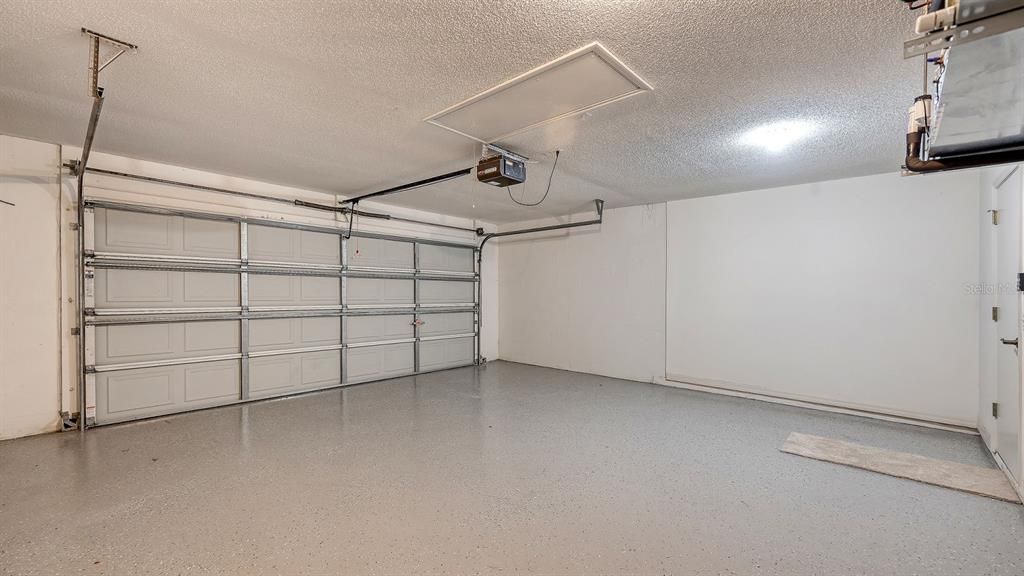 Active With Contract: $400,000 (4 beds, 2 baths, 2212 Square Feet)