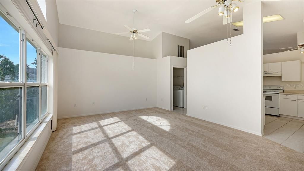 Active With Contract: $400,000 (4 beds, 2 baths, 2212 Square Feet)