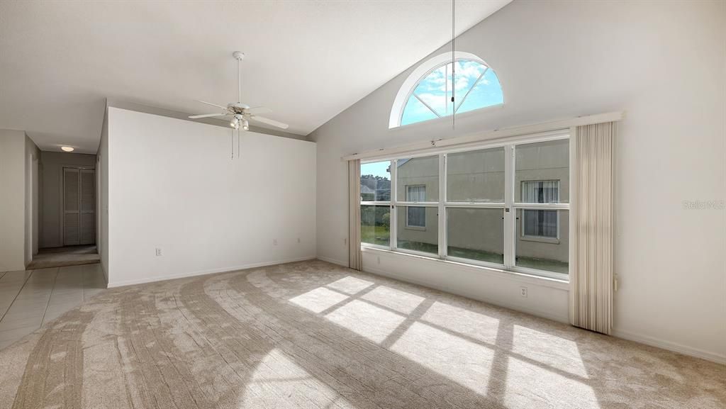 Active With Contract: $400,000 (4 beds, 2 baths, 2212 Square Feet)