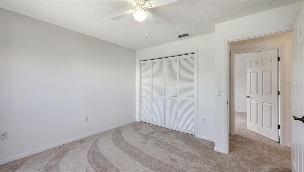 Active With Contract: $400,000 (4 beds, 2 baths, 2212 Square Feet)