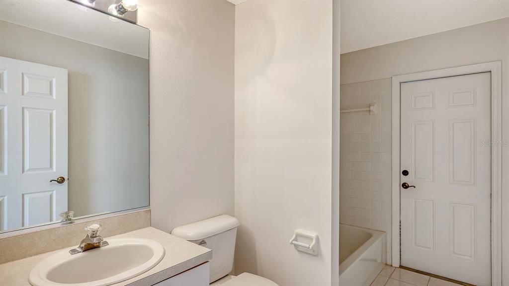 Active With Contract: $400,000 (4 beds, 2 baths, 2212 Square Feet)