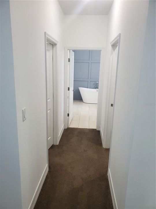 For Rent: $2,100 (4 beds, 2 baths, 1750 Square Feet)