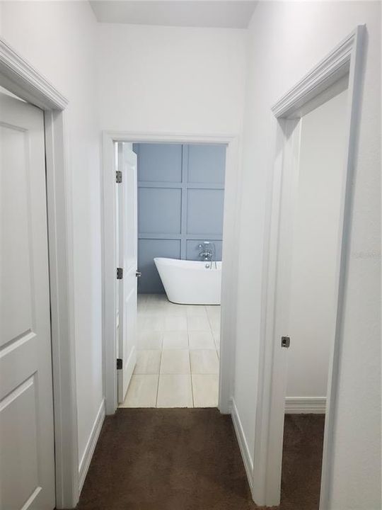 For Rent: $2,100 (4 beds, 2 baths, 1750 Square Feet)