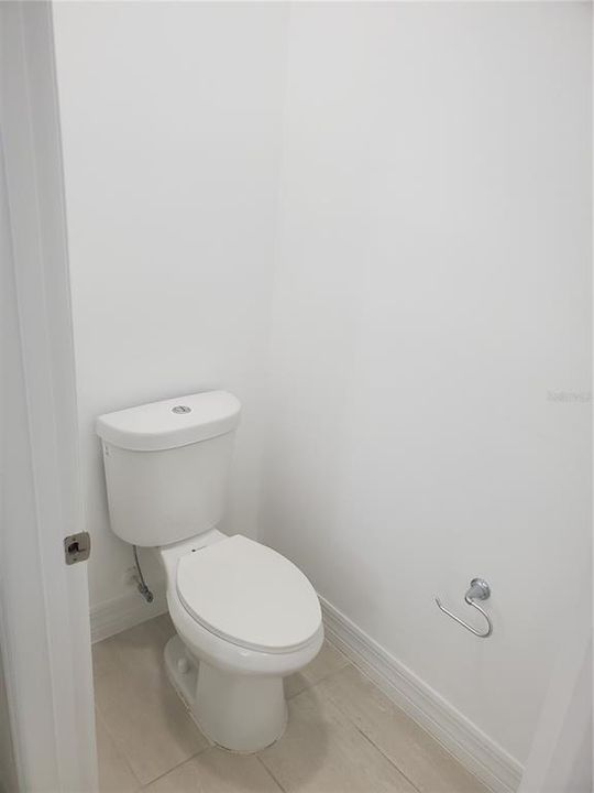 For Rent: $2,100 (4 beds, 2 baths, 1750 Square Feet)