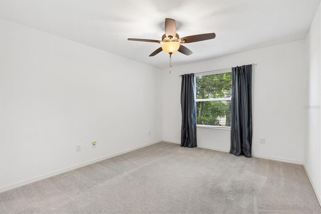 Active With Contract: $334,900 (3 beds, 2 baths, 1392 Square Feet)