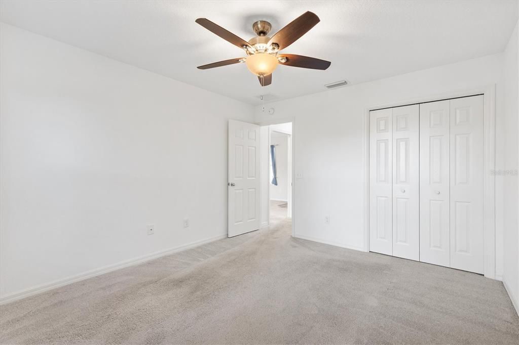 Active With Contract: $334,900 (3 beds, 2 baths, 1392 Square Feet)