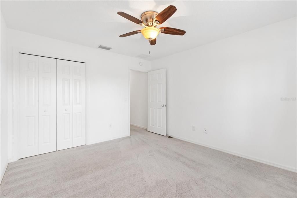 Active With Contract: $334,900 (3 beds, 2 baths, 1392 Square Feet)