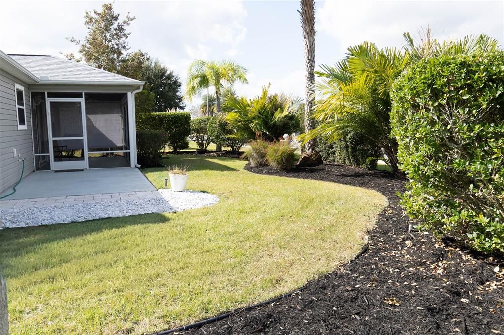 Active With Contract: $334,900 (3 beds, 2 baths, 1392 Square Feet)