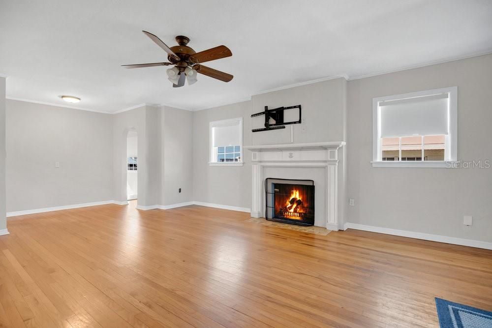 For Sale: $510,000 (3 beds, 2 baths, 1910 Square Feet)