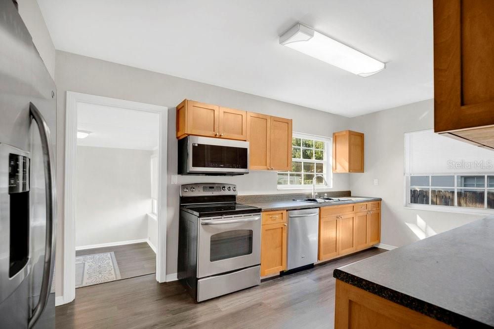 For Sale: $510,000 (3 beds, 2 baths, 1910 Square Feet)