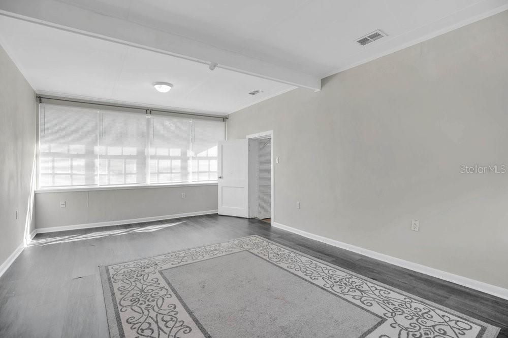 For Sale: $510,000 (3 beds, 2 baths, 1910 Square Feet)