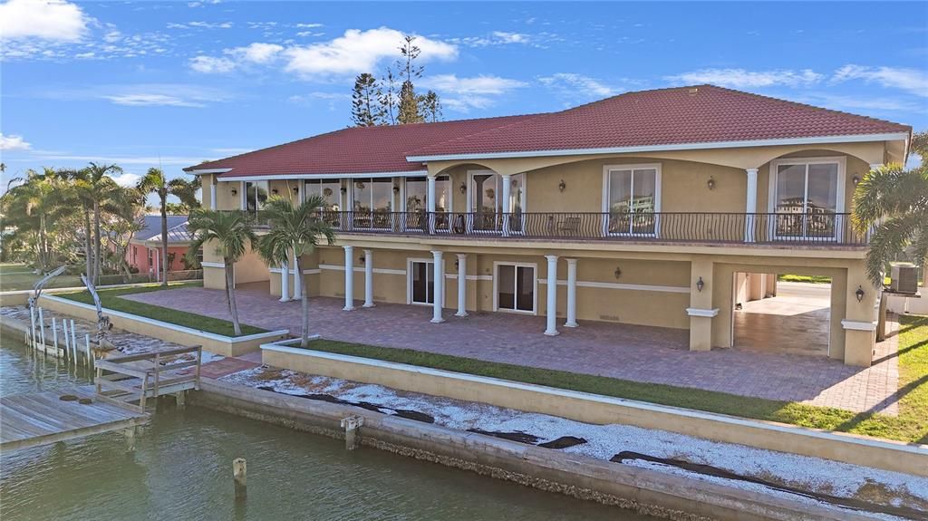 For Sale: $3,199,999 (5 beds, 3 baths, 3750 Square Feet)