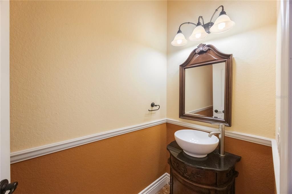 For Sale: $3,199,999 (5 beds, 3 baths, 3750 Square Feet)