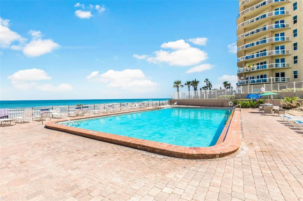 En Venta: $199,000 (2 camas, 0 baños, 793 Pies cuadrados)