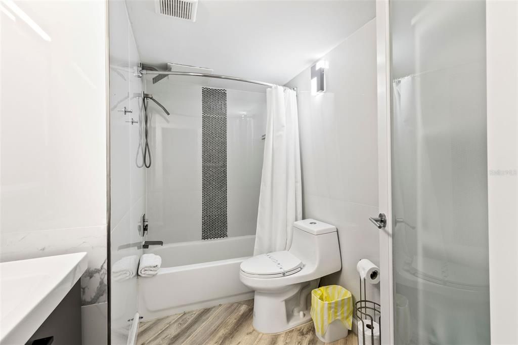 En Venta: $199,000 (2 camas, 0 baños, 793 Pies cuadrados)