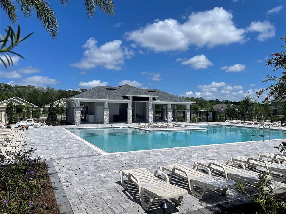 En Venta: $438,900 (4 camas, 2 baños, 2405 Pies cuadrados)