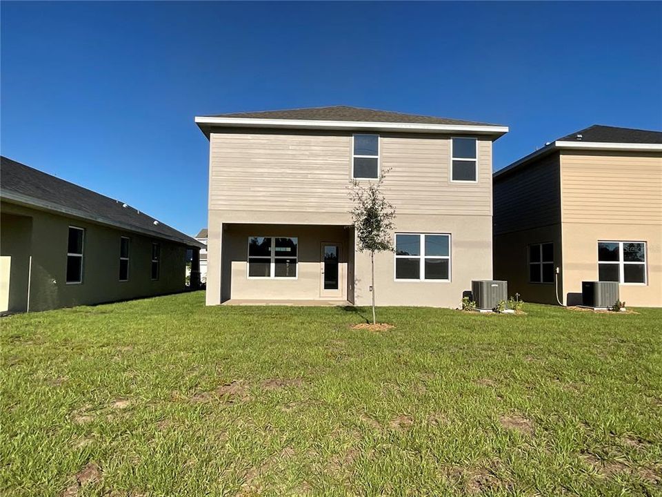 En Venta: $438,900 (4 camas, 2 baños, 2405 Pies cuadrados)