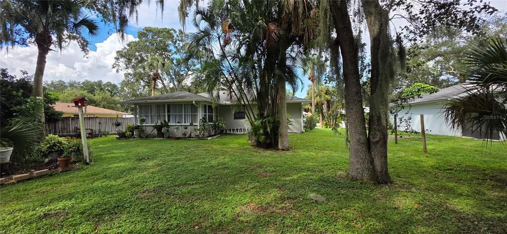 待售: $357,000 (2 贝兹, 2 浴室, 1118 平方英尺)