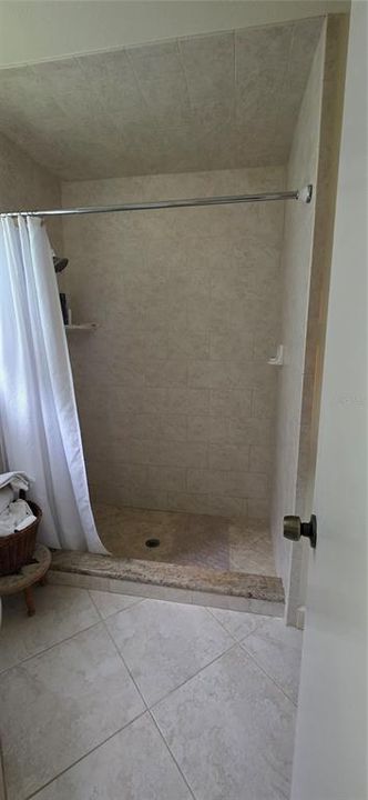 待售: $357,000 (2 贝兹, 2 浴室, 1118 平方英尺)