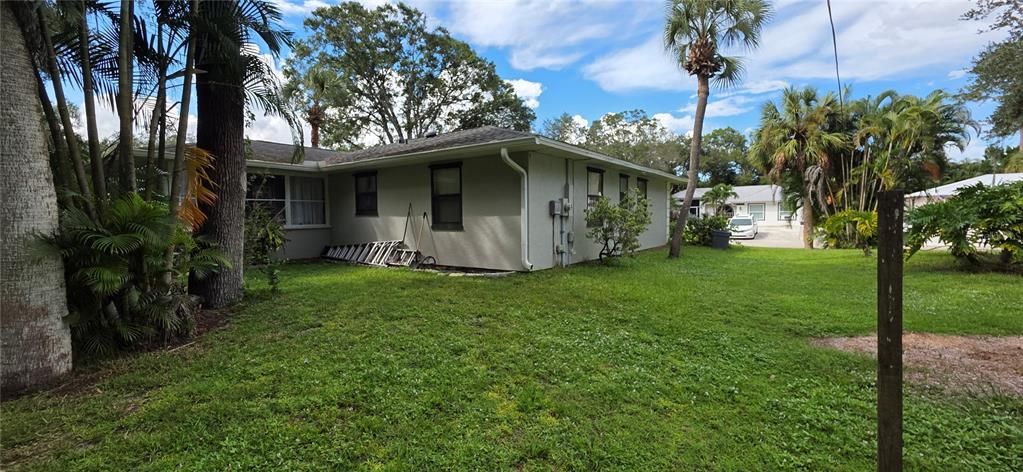 待售: $357,000 (2 贝兹, 2 浴室, 1118 平方英尺)