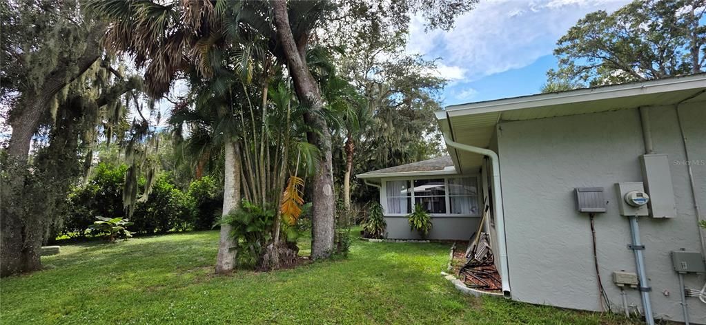 待售: $357,000 (2 贝兹, 2 浴室, 1118 平方英尺)