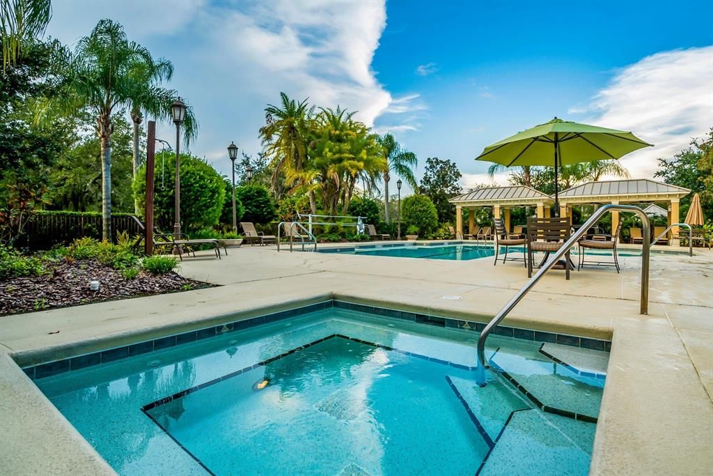 Active With Contract: $289,900 (3 beds, 2 baths, 1628 Square Feet)