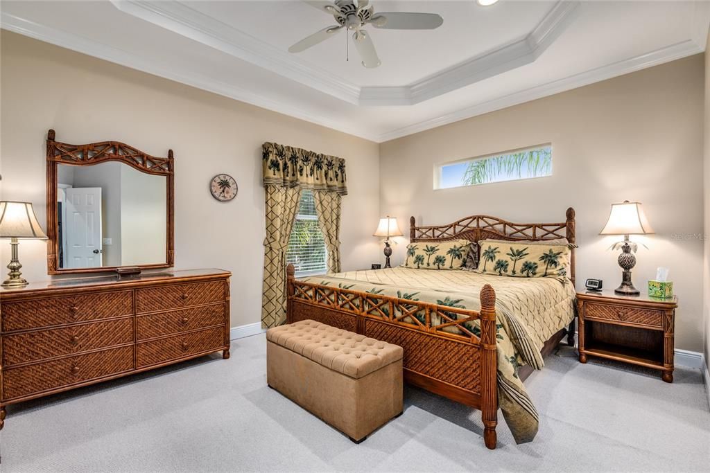 Active With Contract: $289,900 (3 beds, 2 baths, 1628 Square Feet)