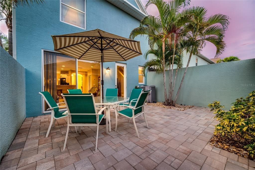 Active With Contract: $289,900 (3 beds, 2 baths, 1628 Square Feet)