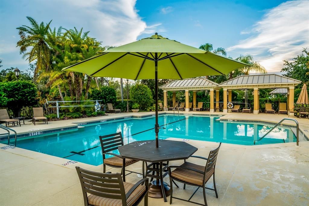 Active With Contract: $289,900 (3 beds, 2 baths, 1628 Square Feet)