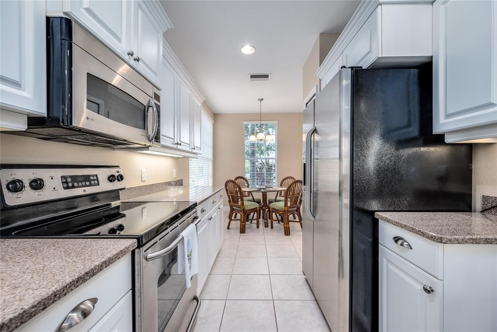Active With Contract: $289,900 (3 beds, 2 baths, 1628 Square Feet)