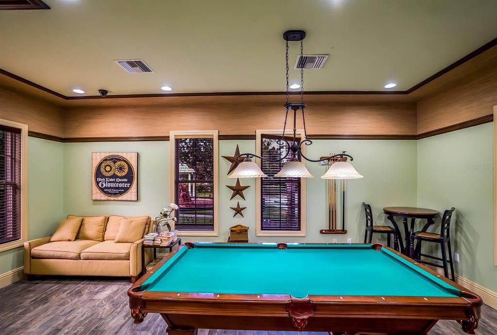 Active With Contract: $289,900 (3 beds, 2 baths, 1628 Square Feet)