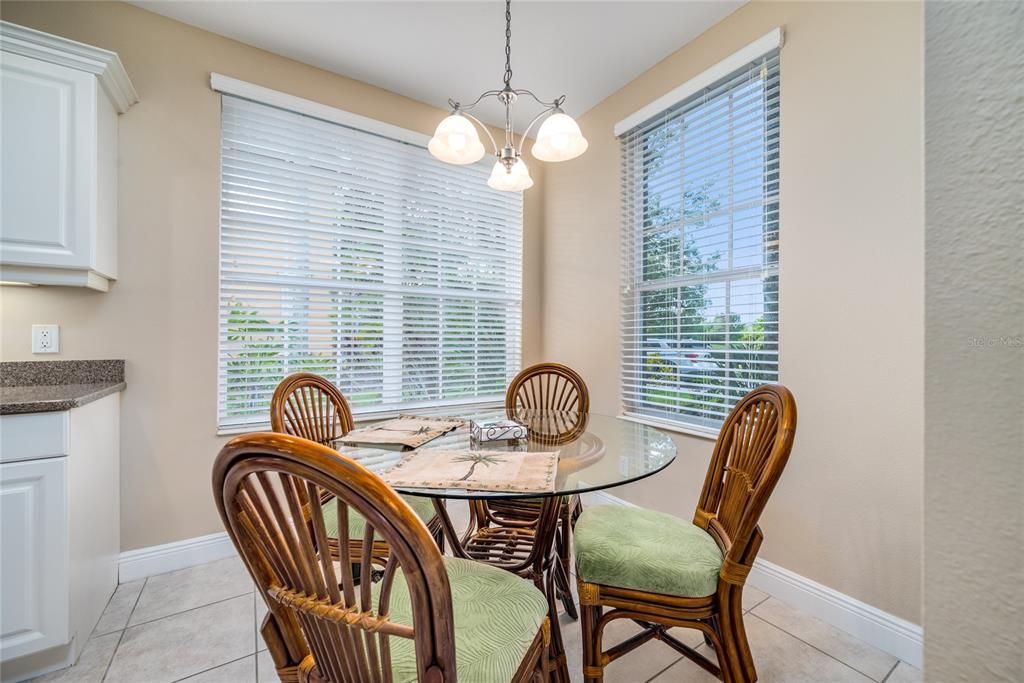 Active With Contract: $289,900 (3 beds, 2 baths, 1628 Square Feet)