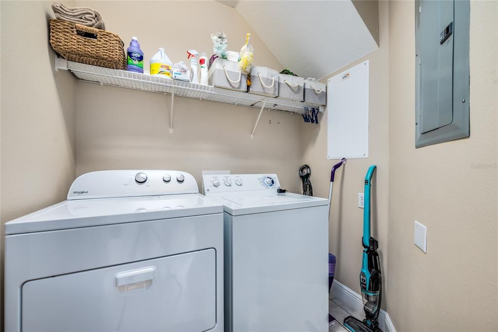 Active With Contract: $289,900 (3 beds, 2 baths, 1628 Square Feet)