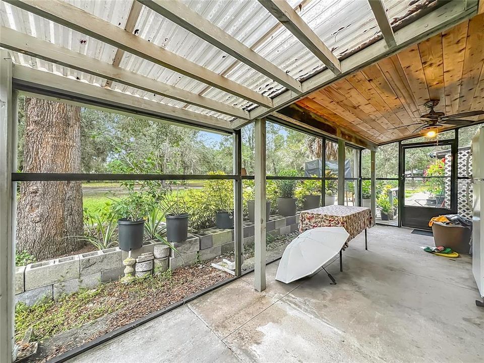 For Sale: $495,000 (3 beds, 2 baths, 1200 Square Feet)