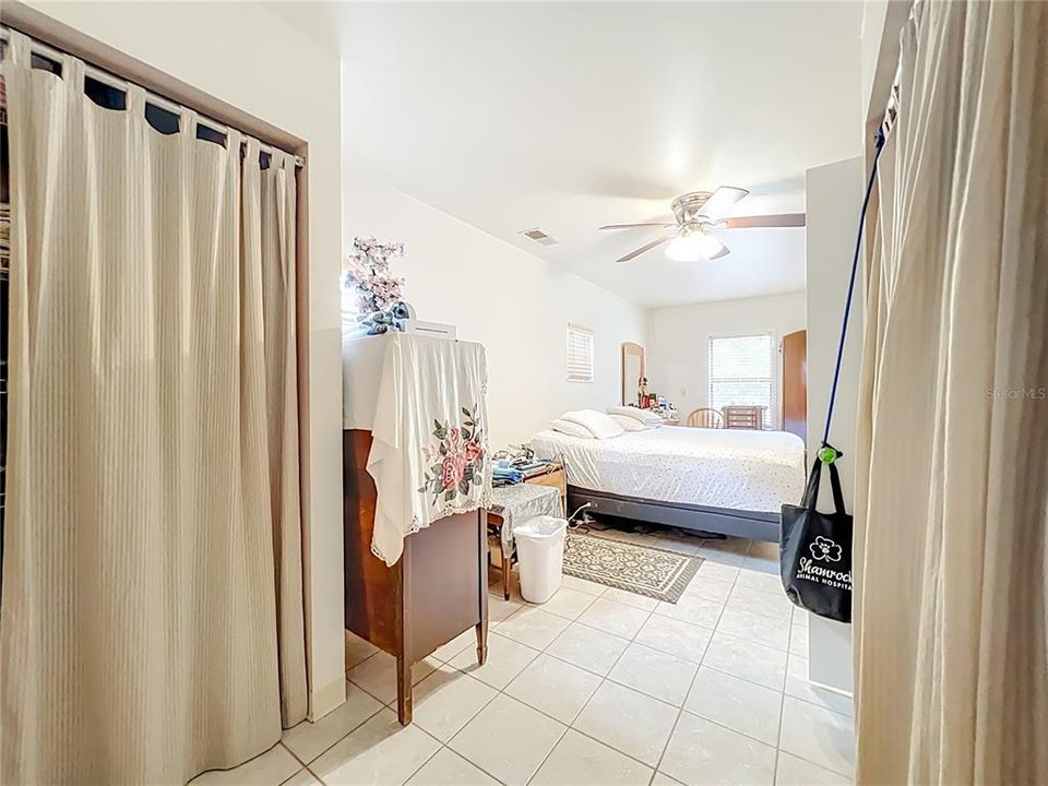 For Sale: $495,000 (3 beds, 2 baths, 1200 Square Feet)