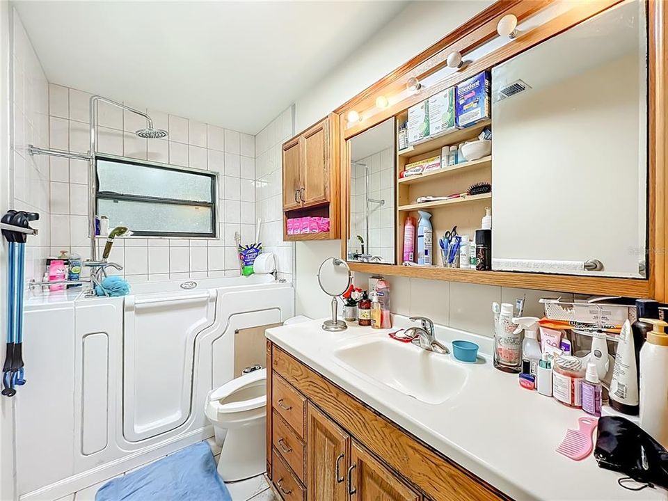 For Sale: $495,000 (3 beds, 2 baths, 1200 Square Feet)