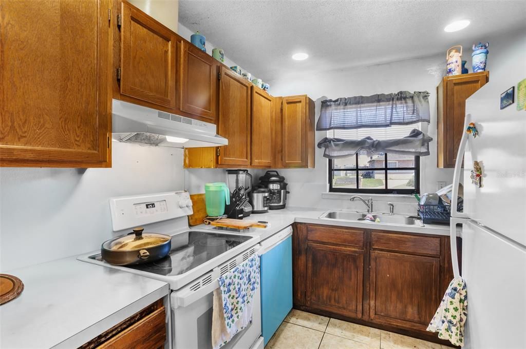 待售: $395,000 (0 贝兹, 0 浴室, 3118 平方英尺)