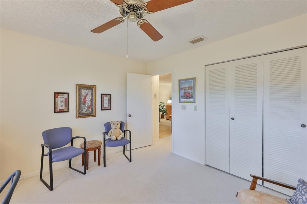 For Sale: $209,000 (2 beds, 2 baths, 1394 Square Feet)