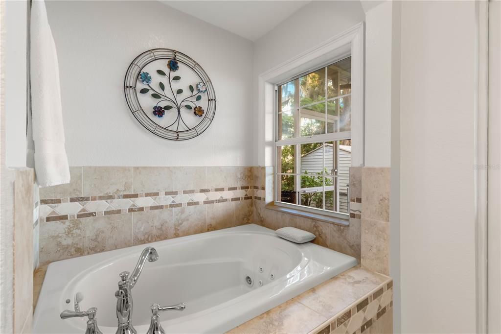 For Rent: $4,900 (3 beds, 2 baths, 2200 Square Feet)