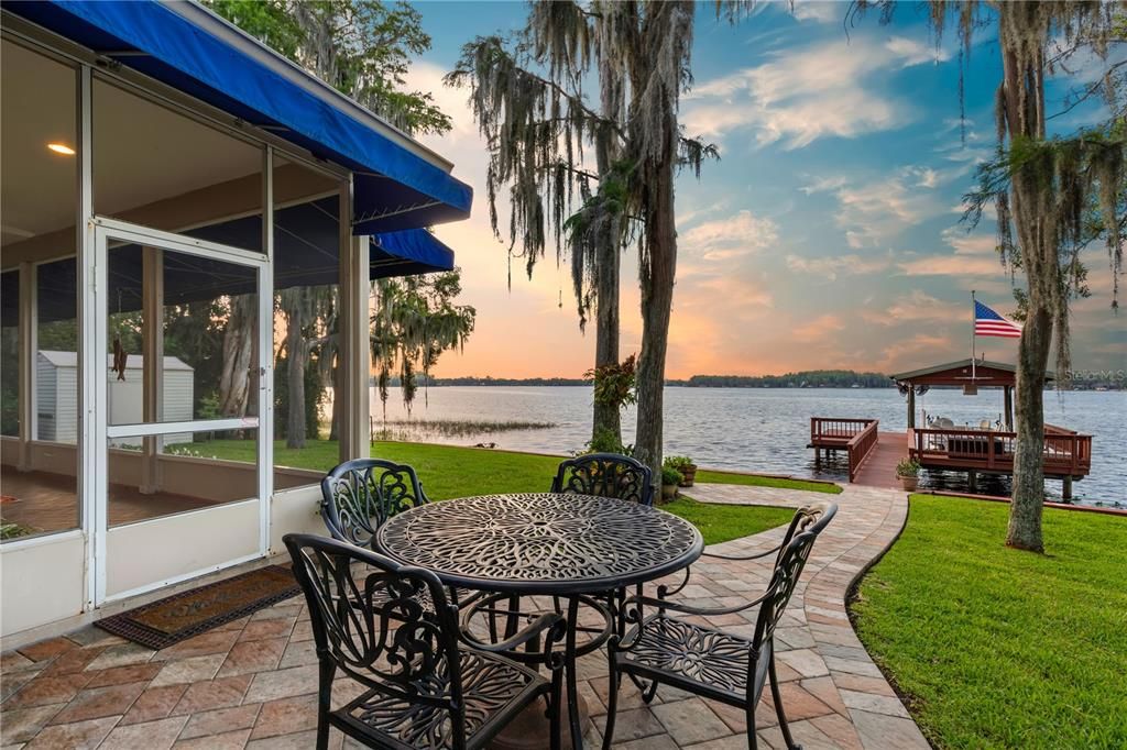 For Rent: $4,900 (3 beds, 2 baths, 2200 Square Feet)