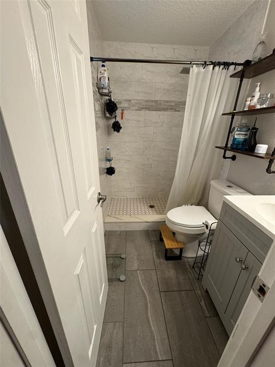 Под контрактом: $330,000 (3 спален, 2 ванн, 1131 Квадратных фут)