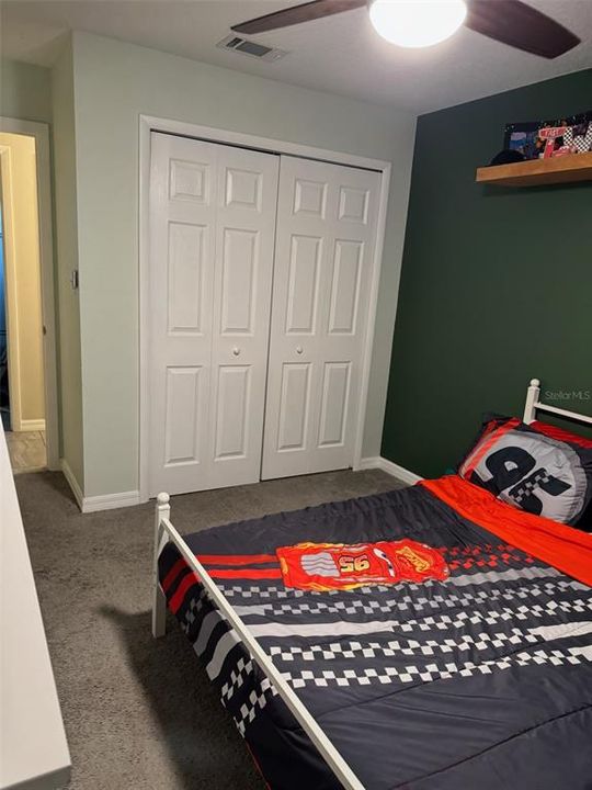 Под контрактом: $330,000 (3 спален, 2 ванн, 1131 Квадратных фут)