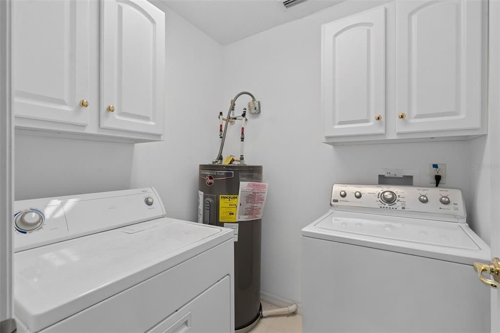 For Sale: $315,000 (2 beds, 3 baths, 1506 Square Feet)