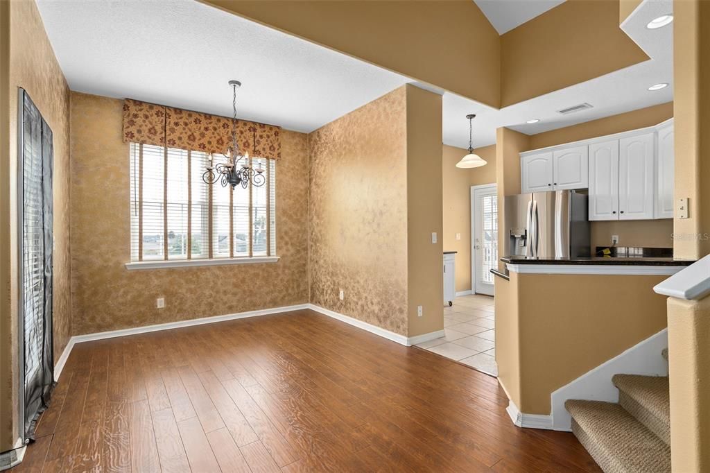 For Sale: $315,000 (2 beds, 3 baths, 1506 Square Feet)