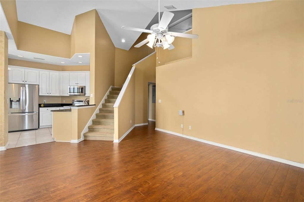 For Sale: $315,000 (2 beds, 3 baths, 1506 Square Feet)